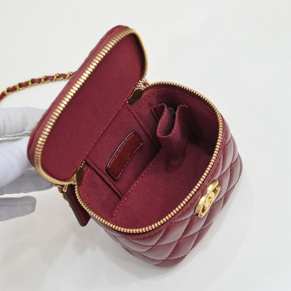 シャネルバッグ着用イメージ